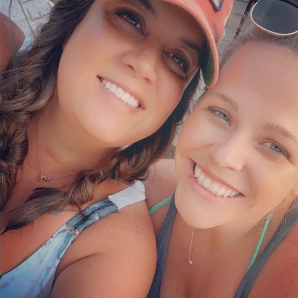 Meet your Posher, Danae